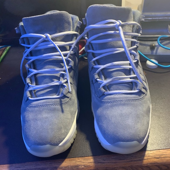 Air Jordan 11 Retro Premium 'Grey Suede' - Picture 2 of 6